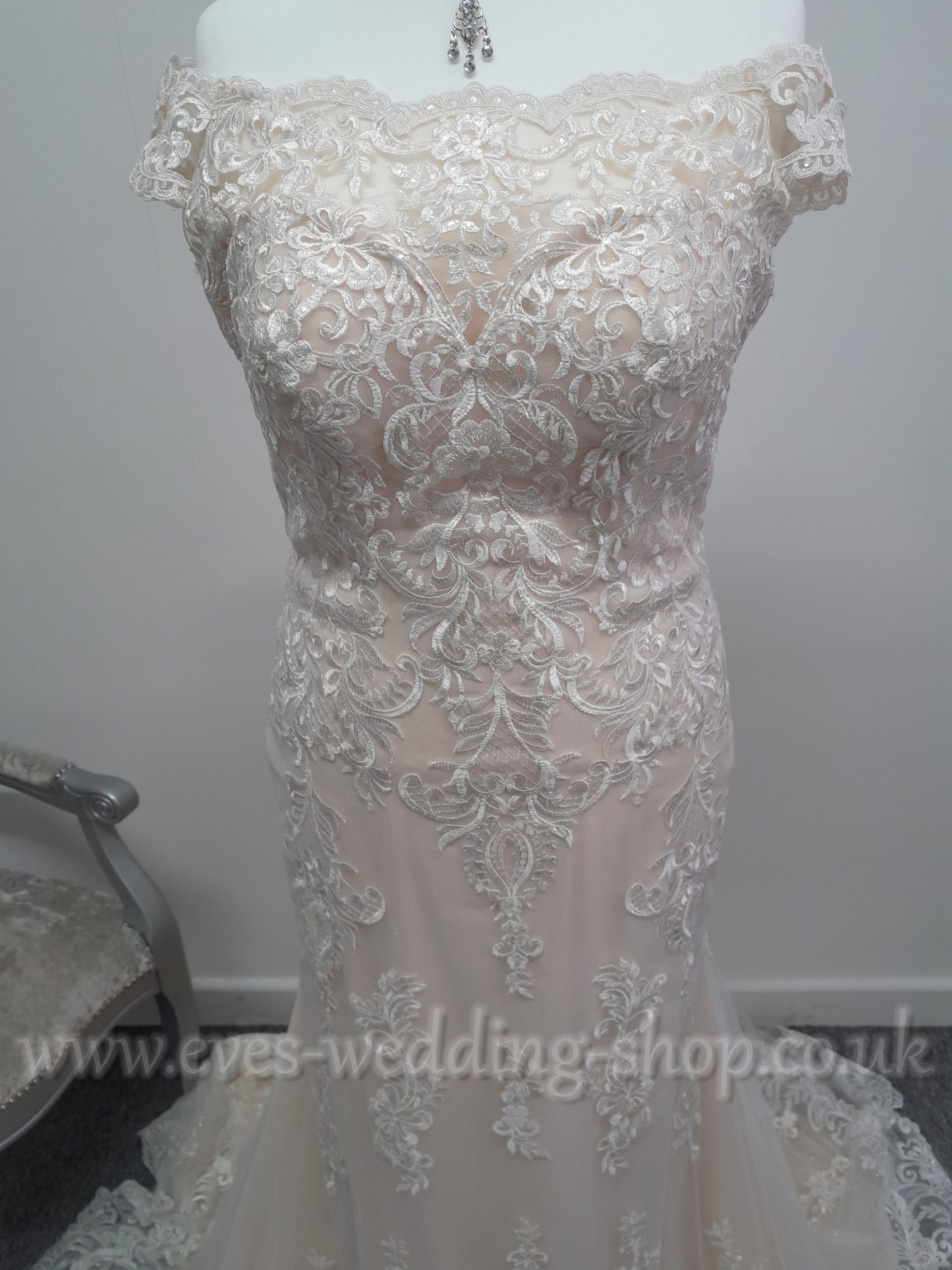 Ladybird 421056 sparkly ivory nude off shoulder wedding dress UK 18