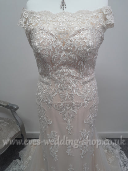 Ladybird 421056 sparkly ivory nude off shoulder wedding dress UK 18