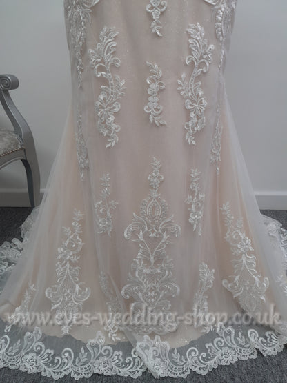 Ladybird 421056 sparkly ivory nude off shoulder wedding dress UK 18