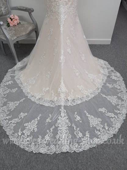 Ladybird 421056 sparkly ivory nude off shoulder wedding dress UK 18