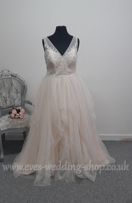Galina ivory stone colour wedding dress US 18, UK 20