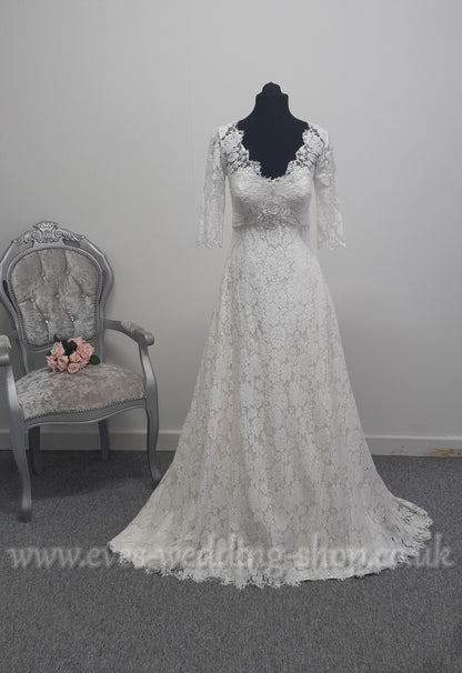 Millie May ivory lace wedding dress with sleeves UK 14