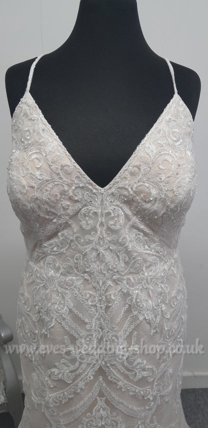 Oleg Cassini ivory / champagne colour wedding dress US 24, UK 26