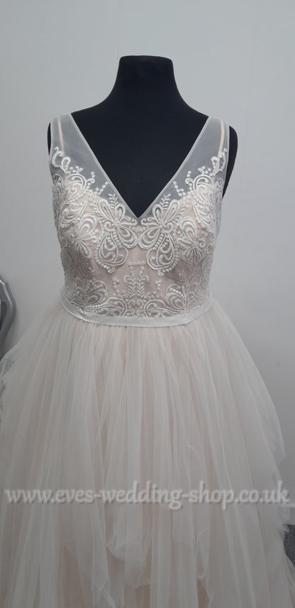 Galina ivory stone colour wedding dress US 18, UK 20