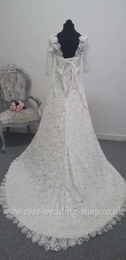Millie May ivory lace wedding dress with sleeves UK 14
