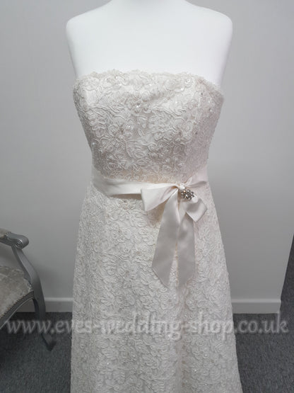 Rosetta Nicollini 'Naomi' ivory lace ankle length wedding dress UK 16/18