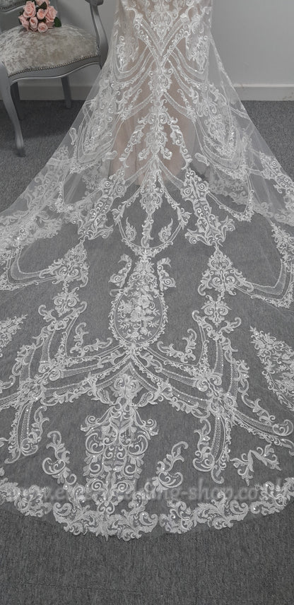 Oleg Cassini ivory / champagne colour wedding dress US 24, UK 26