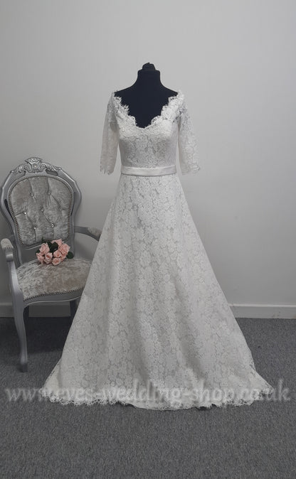 Millie May off the shoulder ivory lace wedding dress UK 16