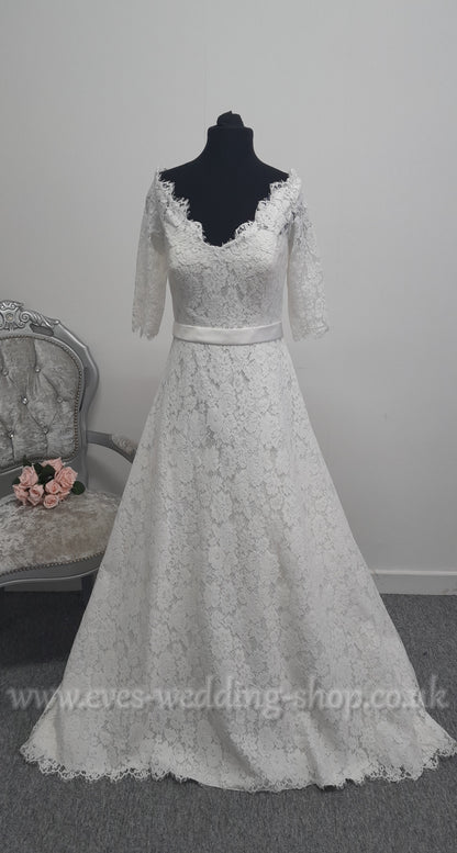 Millie May off the shoulder ivory lace wedding dress UK 16