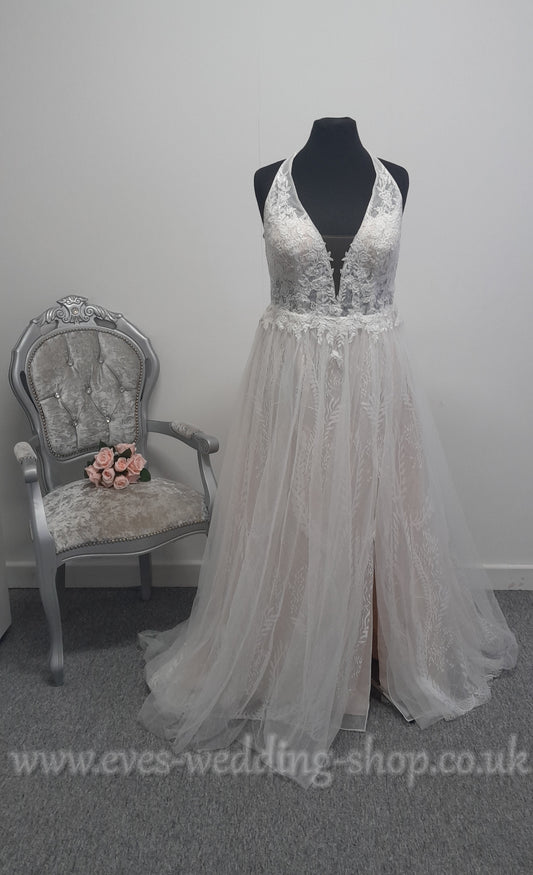 DB Studio ivory stone colour wedding dress US 16, UK 18