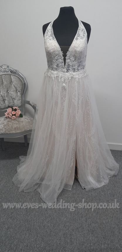 DB Studio ivory stone colour wedding dress US 16, UK 18