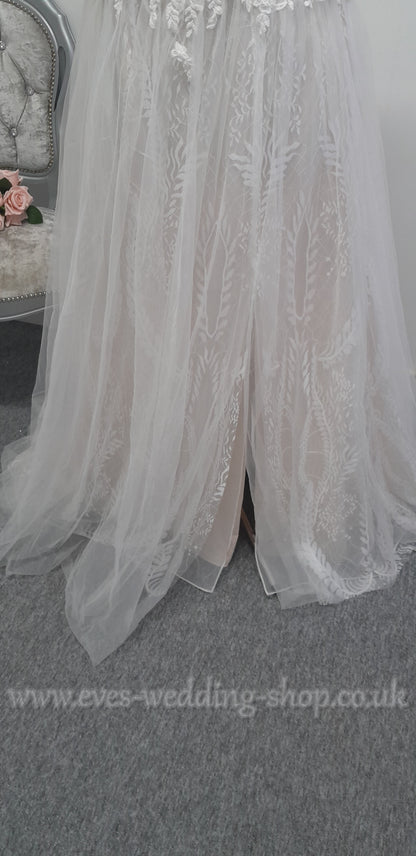 DB Studio ivory stone colour wedding dress US 16, UK 18