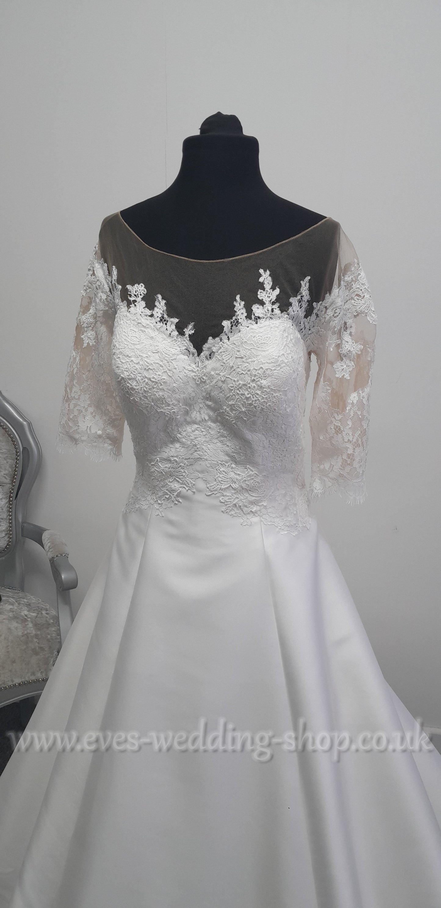 Anna Lizh ivory wedding dress with sleeves UK 14