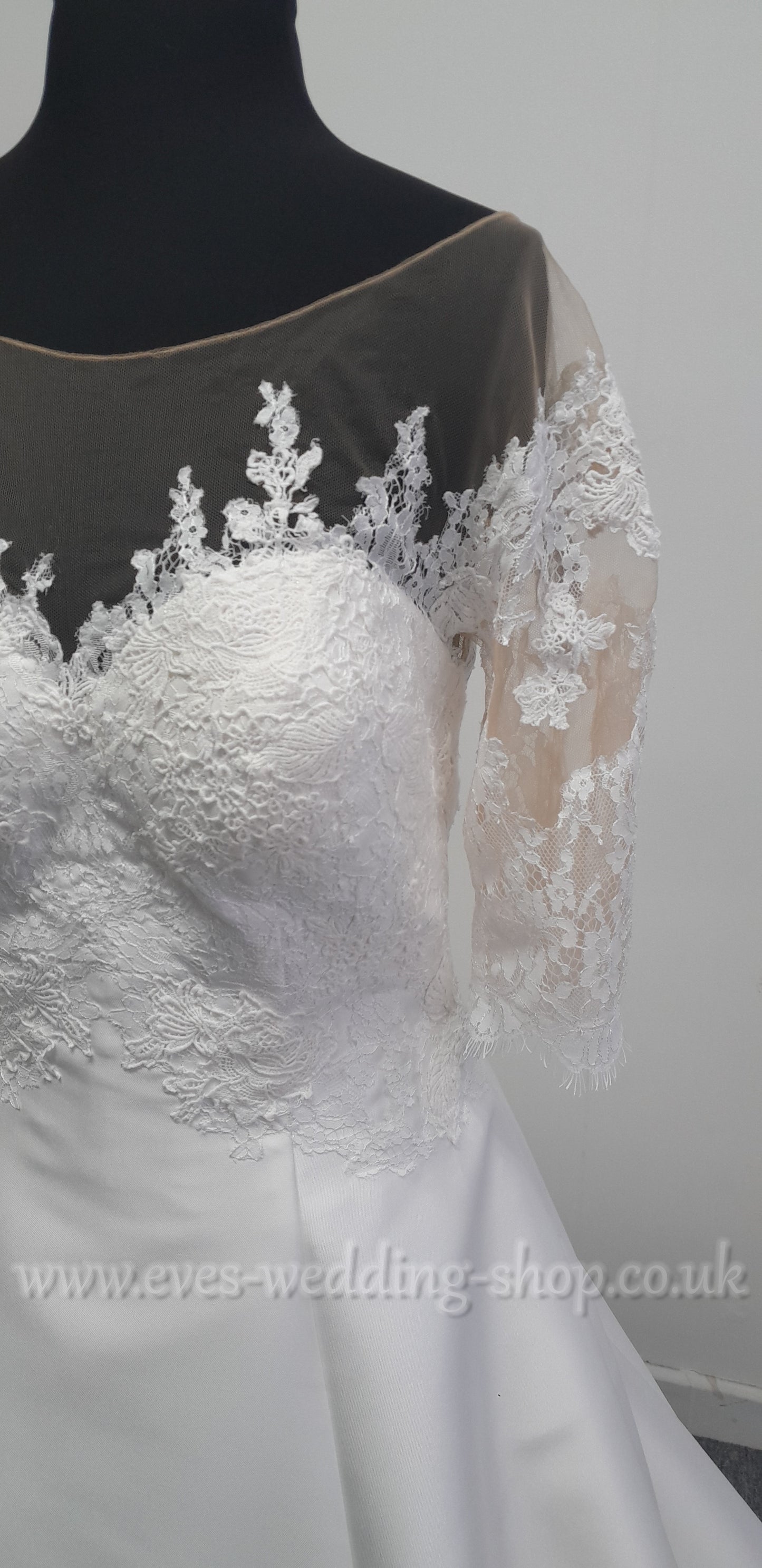 Anna Lizh ivory wedding dress with sleeves UK 14