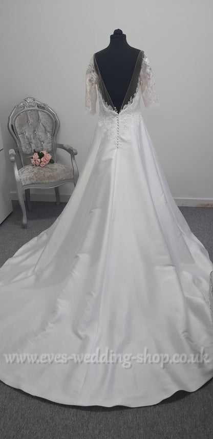 Anna Lizh ivory wedding dress with sleeves UK 14