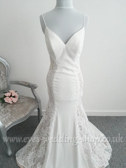 Christina Wu crepe wedding dress UK 6