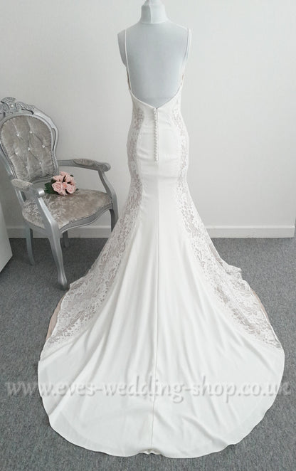 Christina Wu crepe wedding dress UK 6