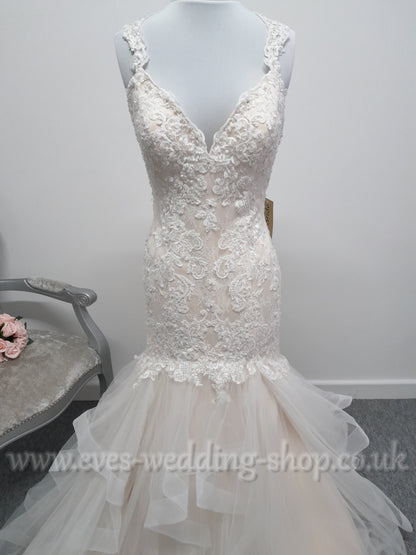 Eternity bride ivory/cafe colour wedding dress UK 10