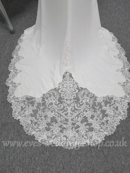 Sweetheart ivory nude crepe  wedding dress UK 14