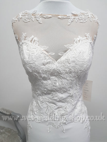 Sweetheart ivory nude crepe  wedding dress UK 14