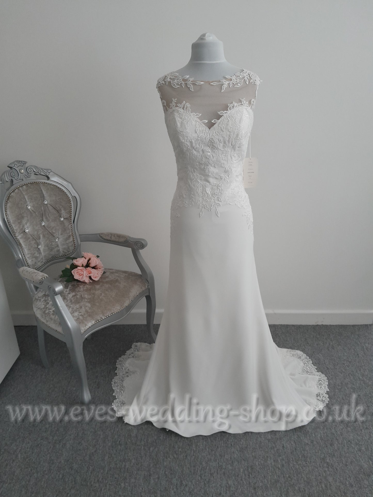 Sweetheart ivory nude crepe  wedding dress UK 14