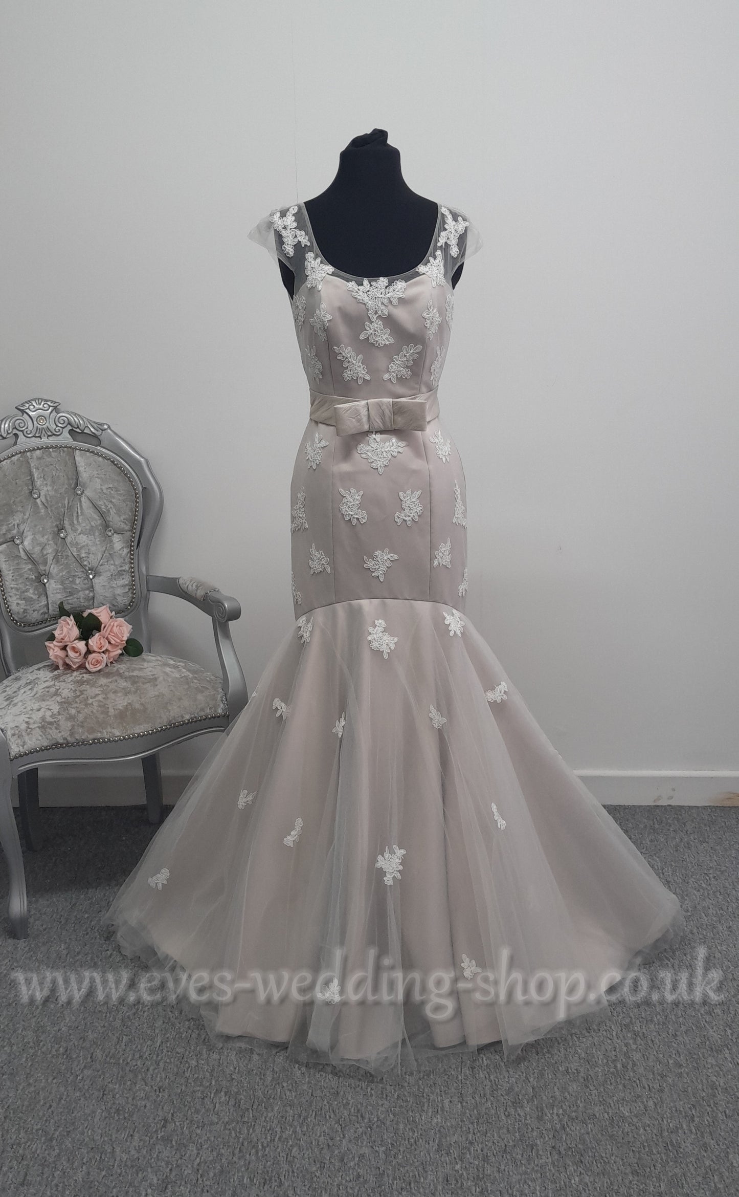 Lou Lou bridal grey wedding dress with bow UK 10