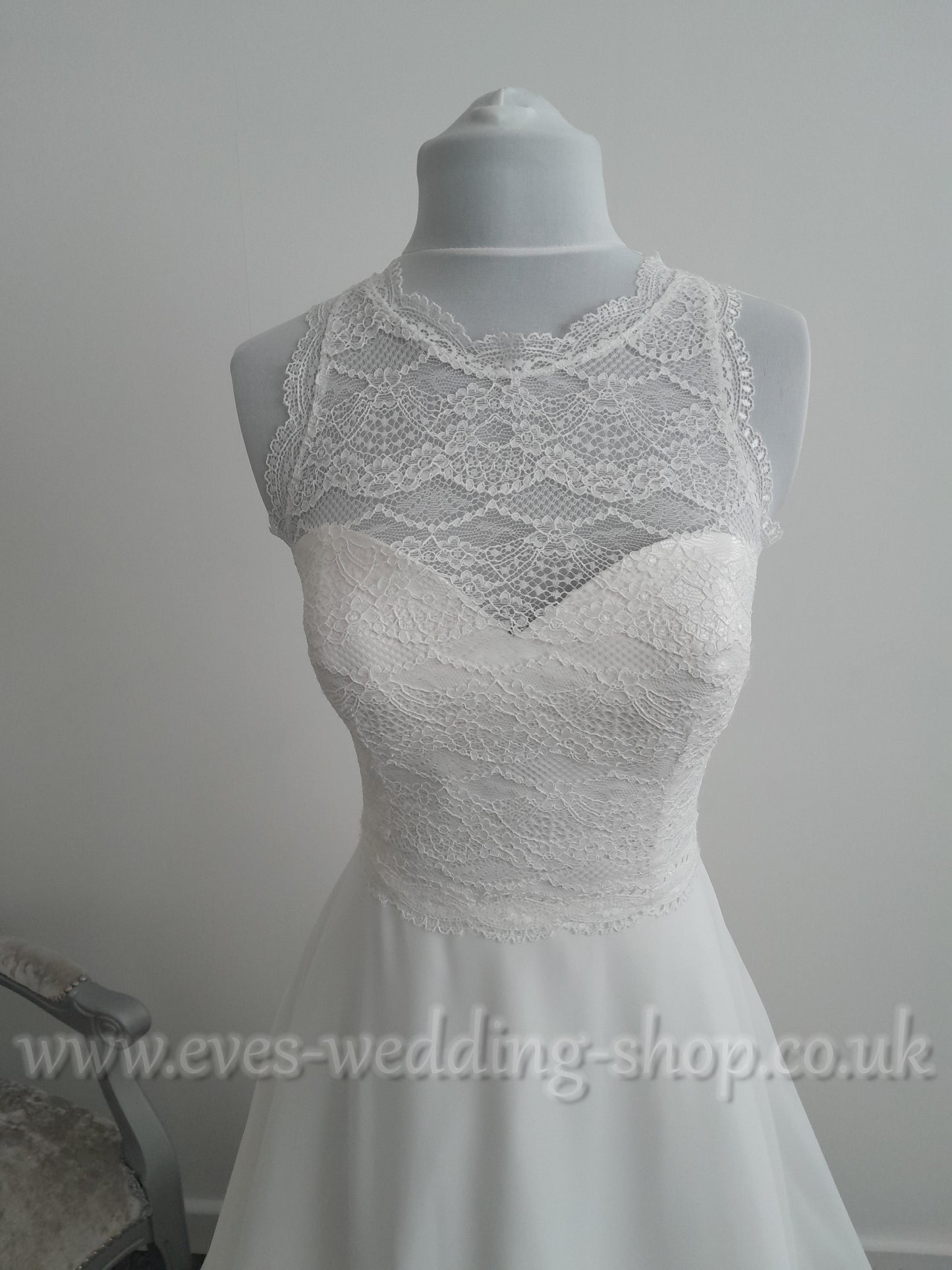 Bianco Evento ''Nala'' ivory chiffon wedding dress UK 12, EU 40