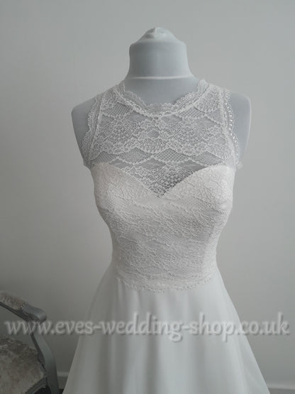 Bianco Evento ''Nala'' ivory chiffon wedding dress UK 12, EU 40