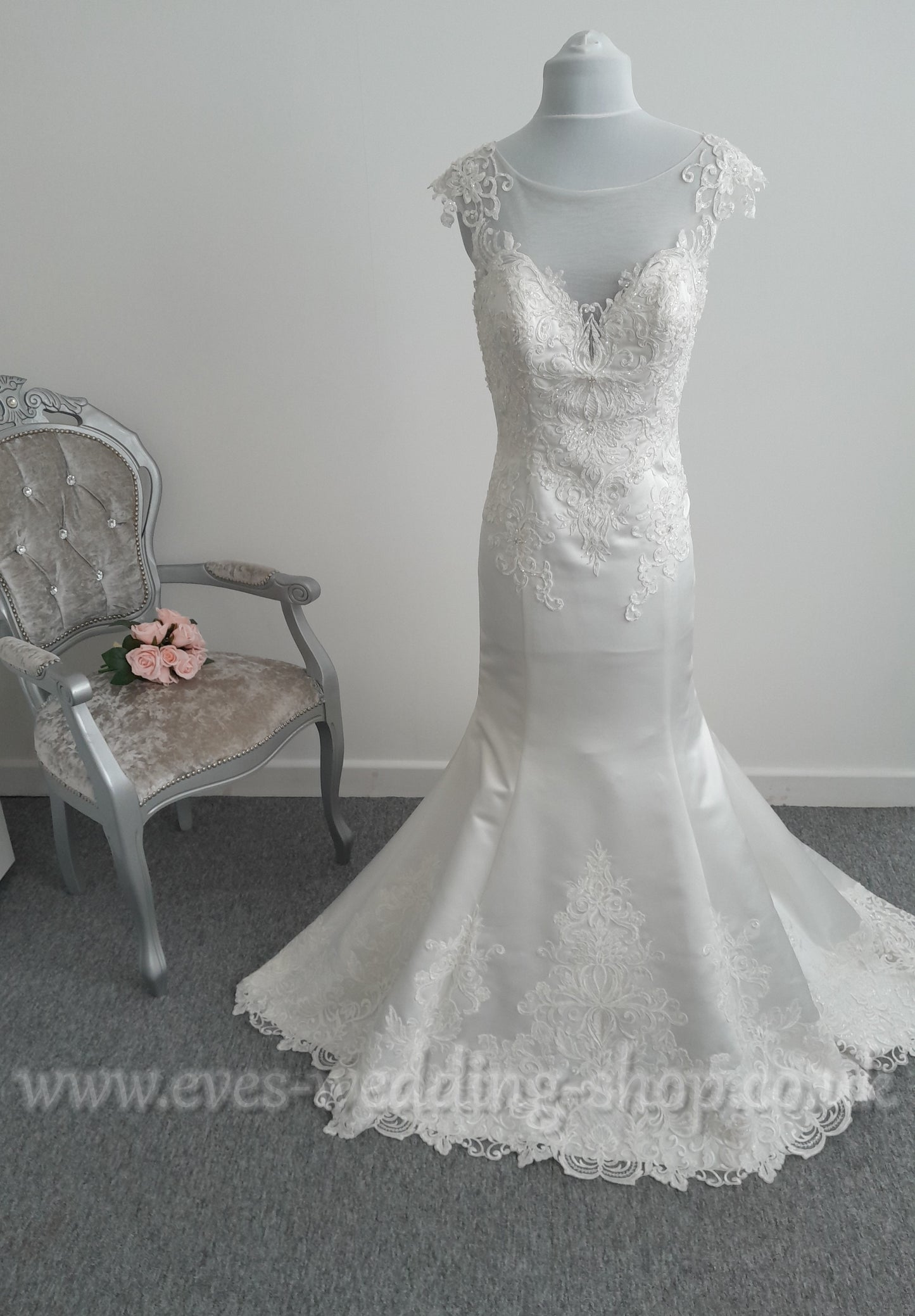 Berketex ''Riley''  ivory wedding dress with lace cut out train UK 12