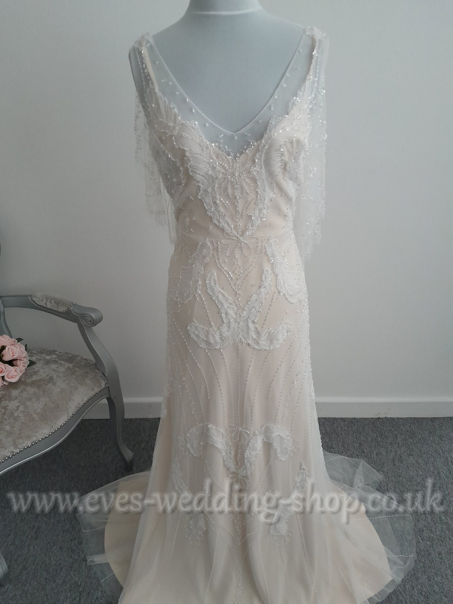 Ellis bridal 18084 ivory almond wedding dress with removable cape UK 14