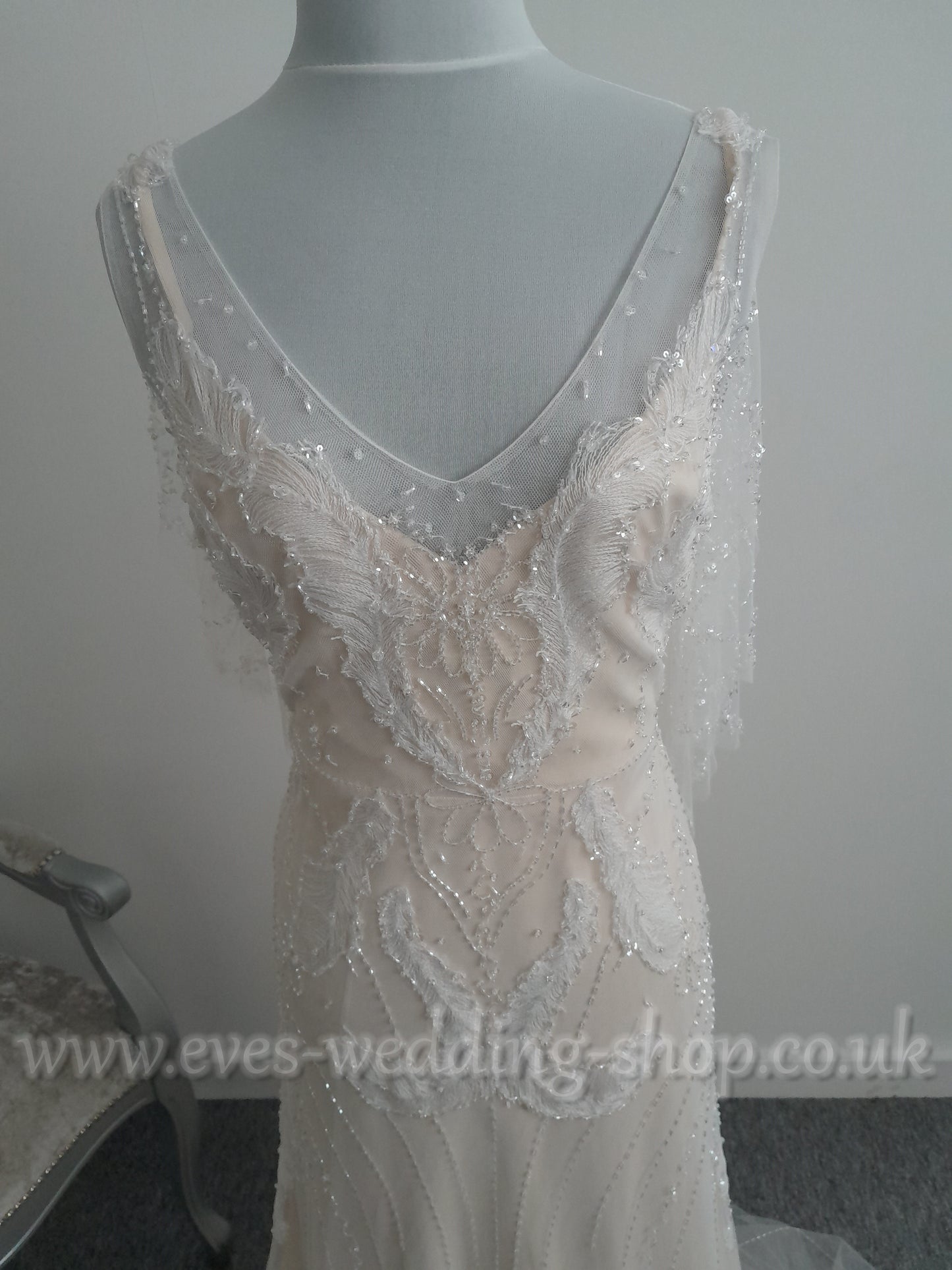 Ellis bridal 18084 ivory almond wedding dress with removable cape UK 14