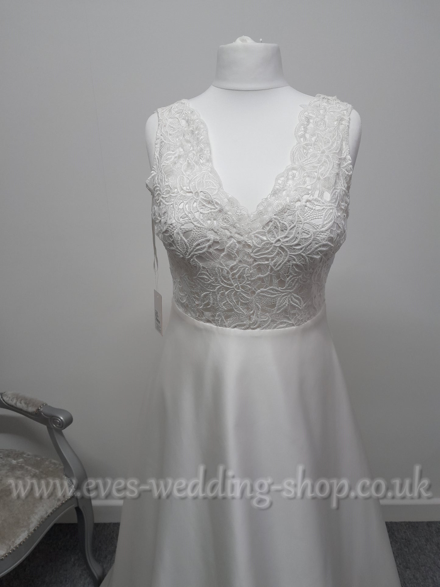 Bianco Evento ''Avalan'' ivory wedding dress  EU 42, UK 14