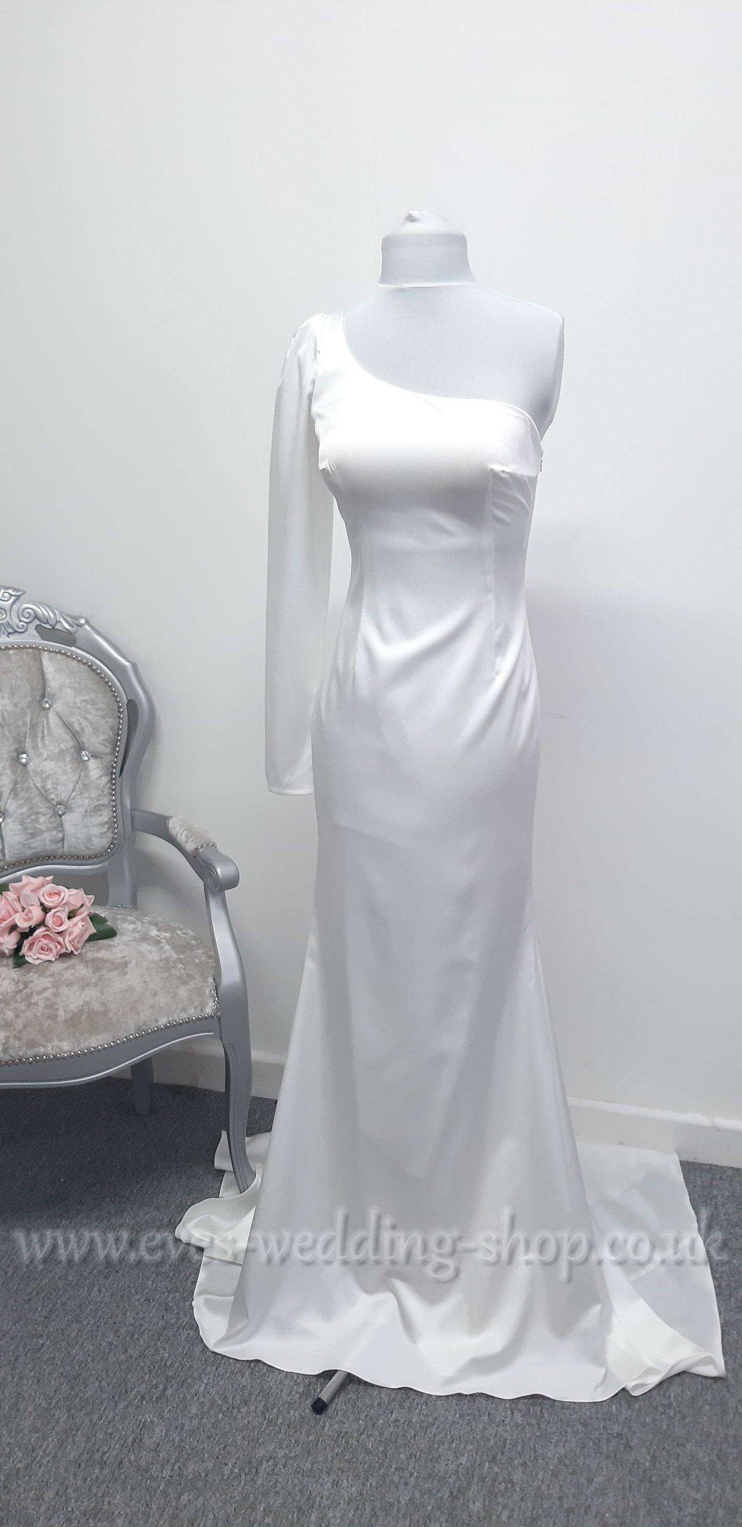 Liri bridal ivory wedding dress with one sleeve EU 40 , UK 10