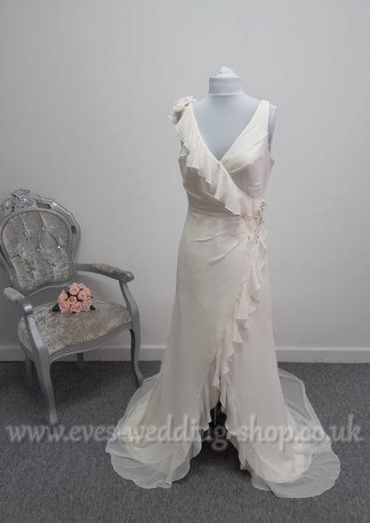Eden bridals dark ivory V neck wedding dress UK 8