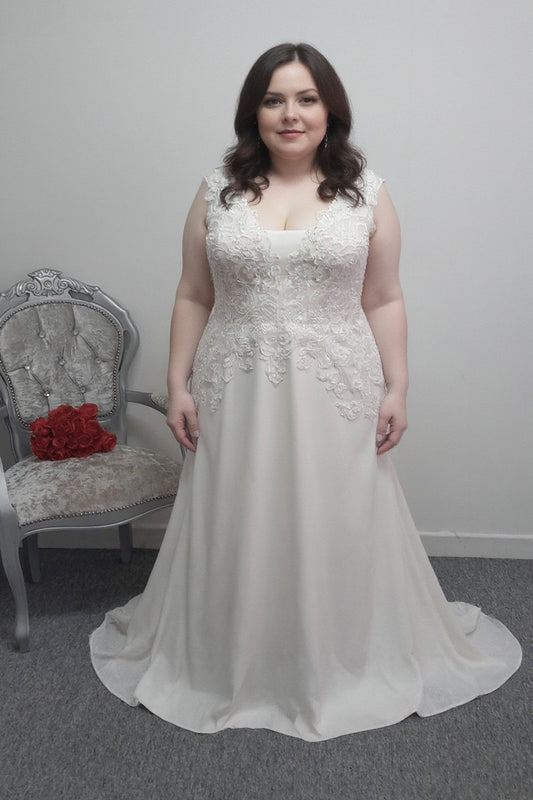Nicole Spose ivory wedding dress IT 52 / UK 20-22
