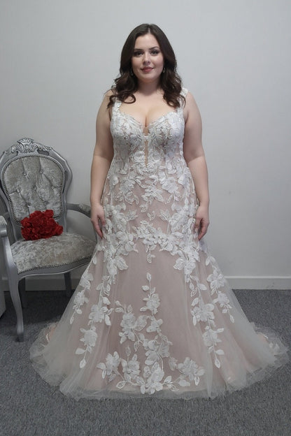 Essense of Australia ''D3709'' fit and flare wedding dress UK 26