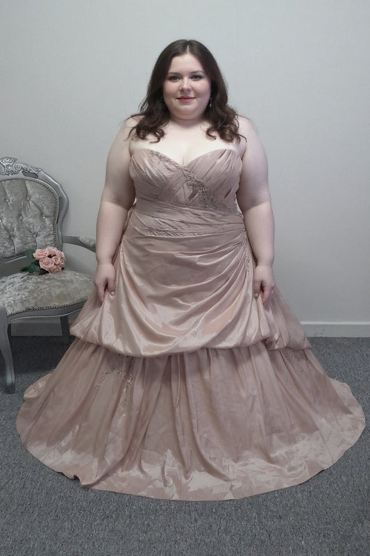 Sonsie 91019 wedding dress UK size 24