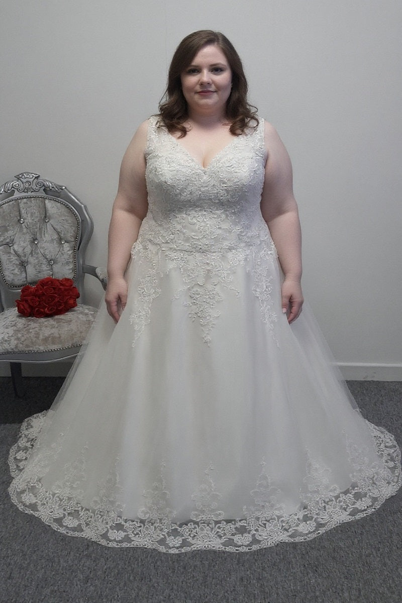Beautiful brides by Special day ivory tulle lace wedding dress UK 28