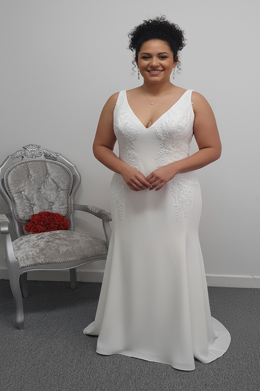 Maggie Sottero ''Adrianna'' ivory crepe wedding dress UK 18