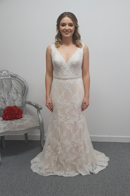 Destination Romance DR247 wedding dress UK 10