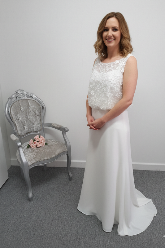 Simple elegant ivory beach / destination wedding dress UK 20