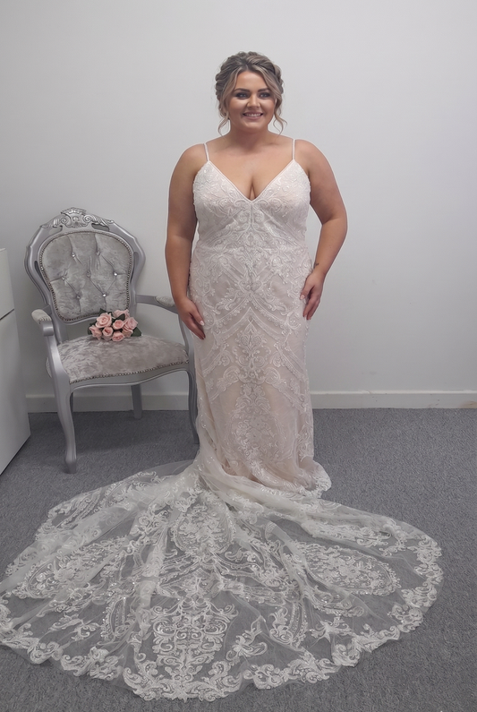 Oleg Cassini ivory / champagne colour wedding dress US 24, UK 26