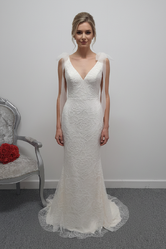 Charlotte bridal V neck ivory beaded wedding dress   UK 8