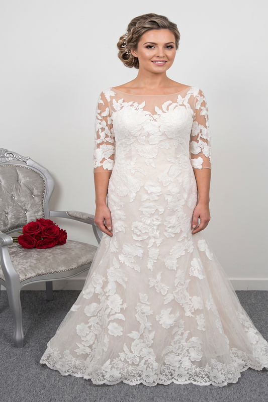 Ivory/rum pink wedding dress with sleeves UK 16