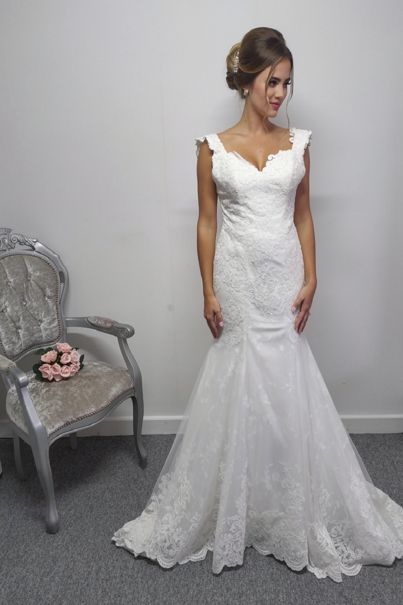 Victoria Kay ivory lace wedding dress with straps UK 12