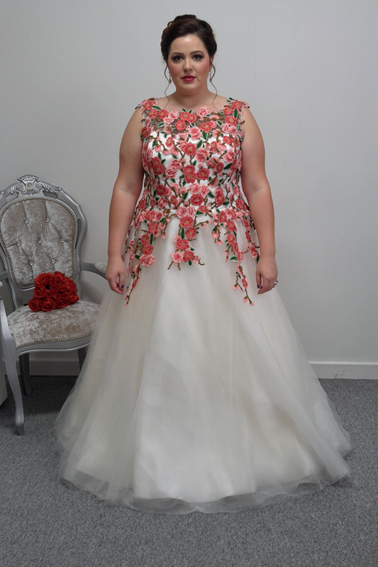 House of Mooshki ivory wedding dress UK size 32