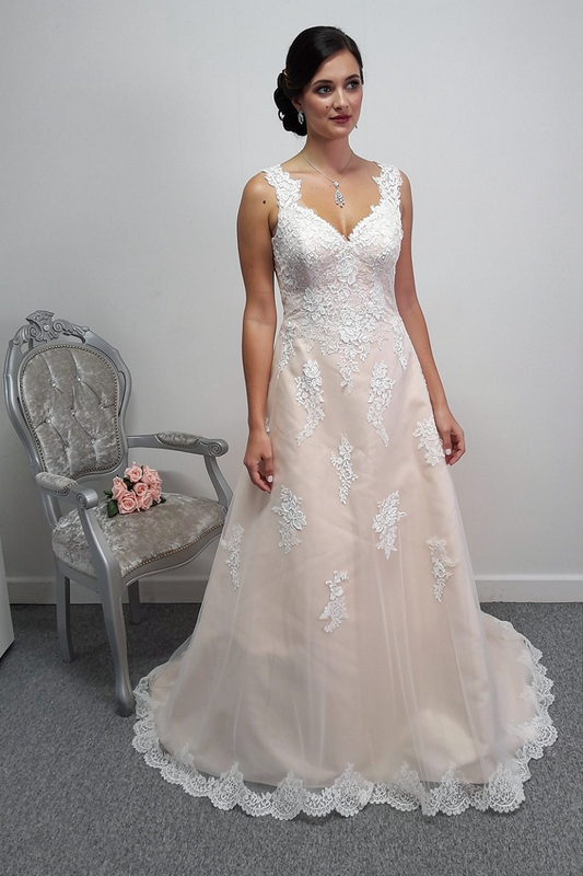 Ladybird 421054 ivory nude wedding dress UK 18