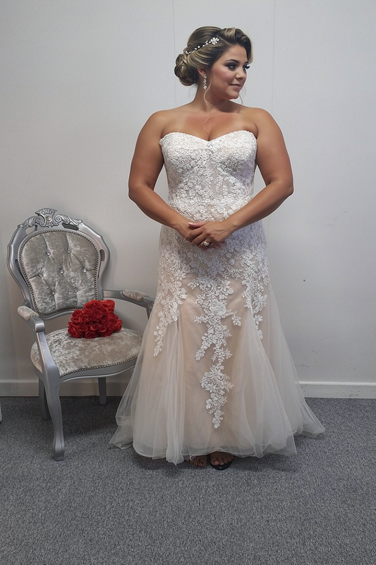 David's Bridal ivory/champagne wedding dress US 22, UK 24