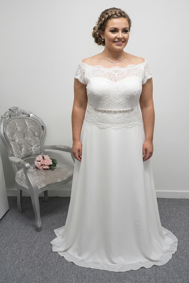 Bianco Evento ''Paloma'' ivory off shoulder wedding dress EU 52, UK 22-24