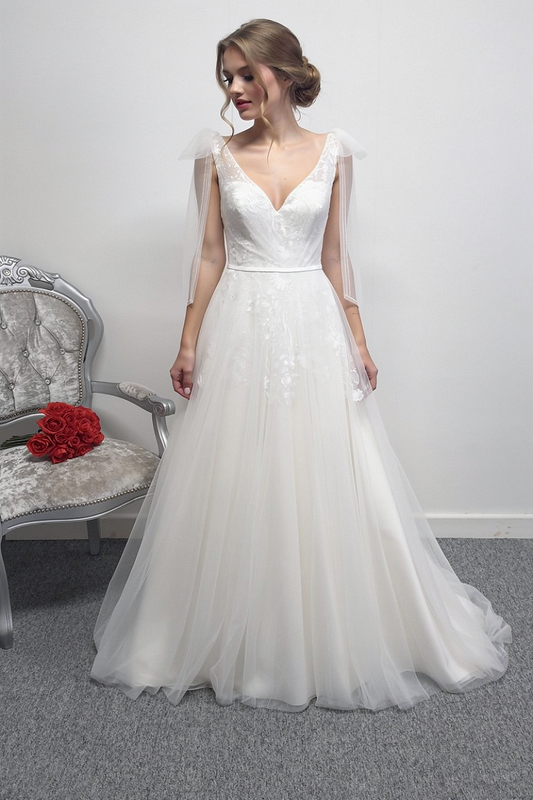 Charlotte bridal V neck A line wedding dress UK 10